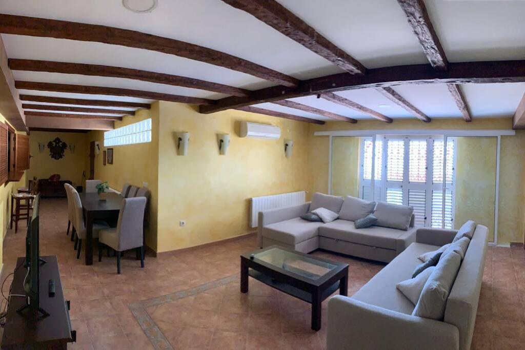 Villa Gloria Los Lopez Exterior photo